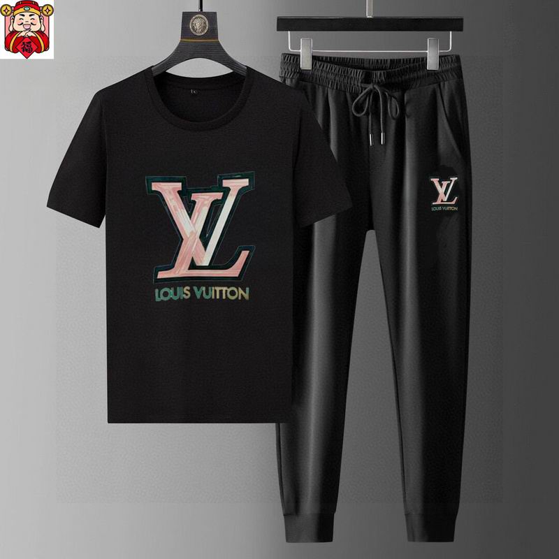 Wholesale High-quality Cheap Louis Vuitton Short Sleeve Replica Designer Tracksuits for sale