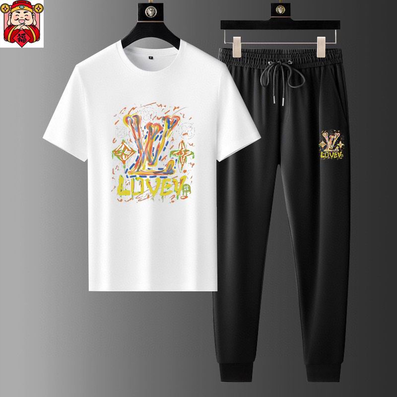 Wholesale High-quality Cheap Louis Vuitton Short Sleeve Replica Designer Tracksuits for sale