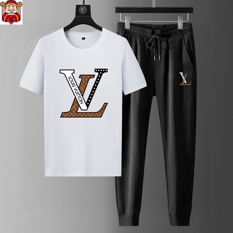 Wholesale High-quality Cheap Louis Vuitton Short Sleeve Replica Designer Tracksuits for sale