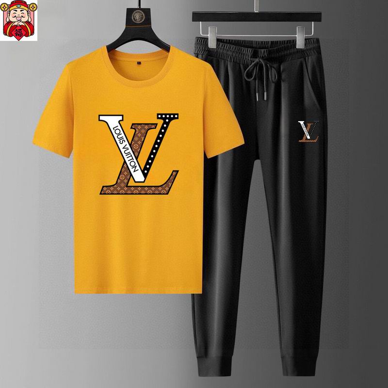 Wholesale High-quality Cheap Louis Vuitton Short Sleeve Replica Designer Tracksuits for sale