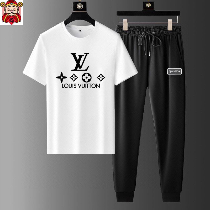 Wholesale High-quality Cheap Louis Vuitton Short Sleeve Replica Designer Tracksuits for sale