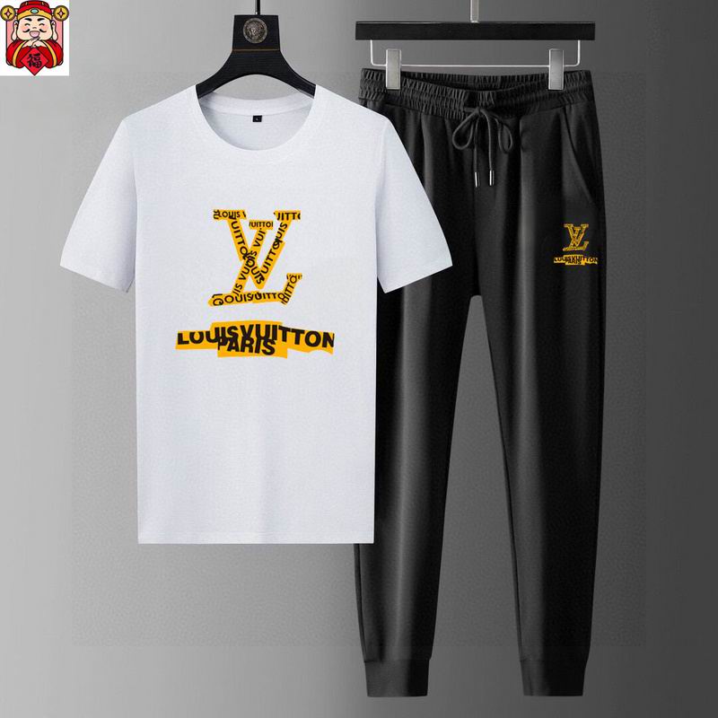 Wholesale High-quality Cheap Louis Vuitton Short Sleeve Replica Designer Tracksuits for sale