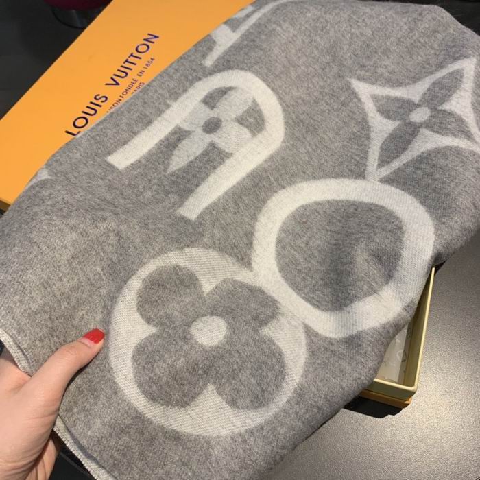 Wholesale Cheap Louis vuitton Designer Scarf for sale