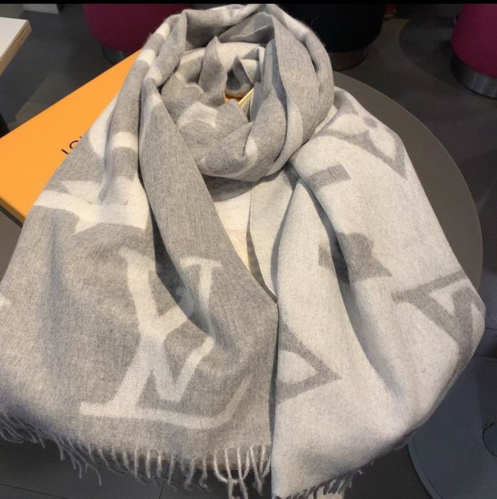Wholesale Cheap Louis vuitton Designer Scarf for sale