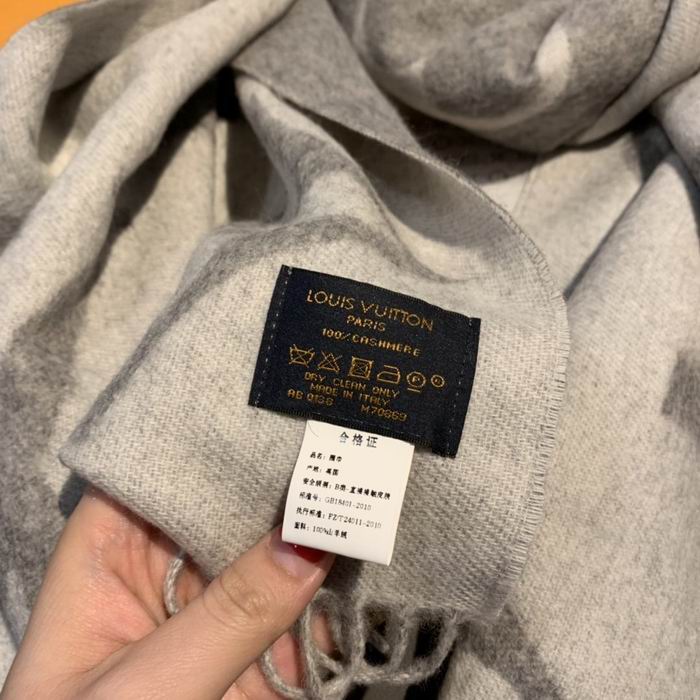Wholesale Cheap Louis vuitton Designer Scarf for sale