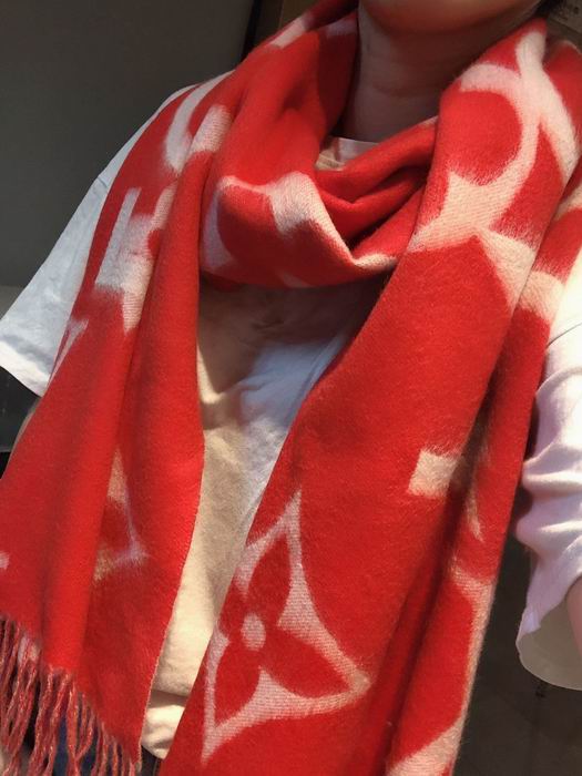 Wholesale Cheap Louis vuitton Designer Scarf for sale