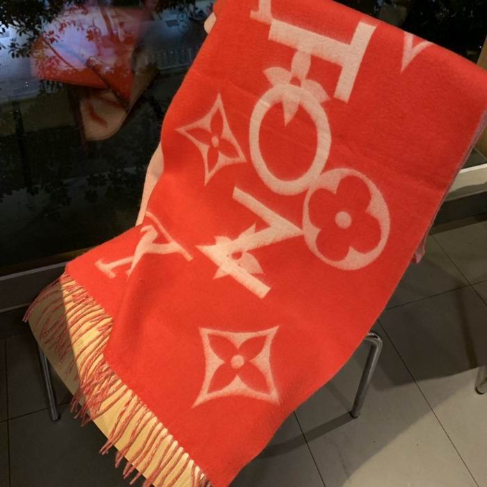 Wholesale Cheap Louis vuitton Designer Scarf for sale