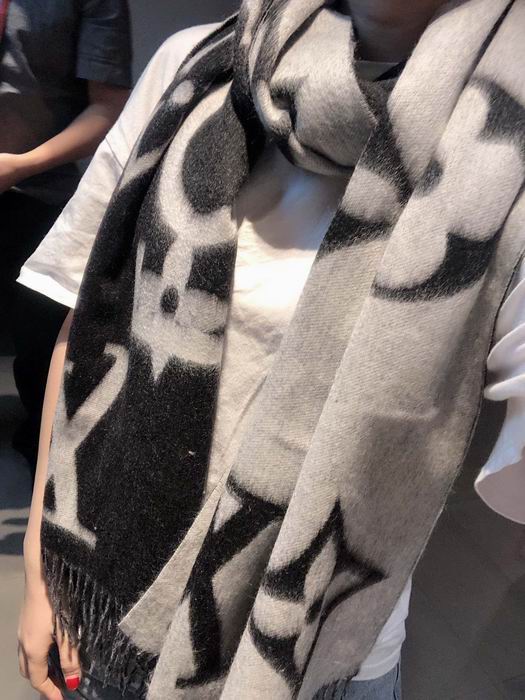 Wholesale Cheap Louis vuitton Designer Scarf for sale