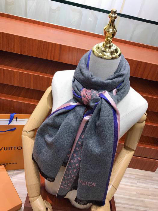 Wholesale Cheap Louis vuitton Designer Scarf for sale