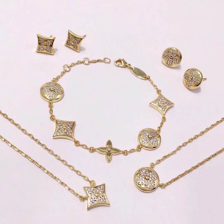 Wholesale Cheap Louis Vuitton Jewelry Set for Sale