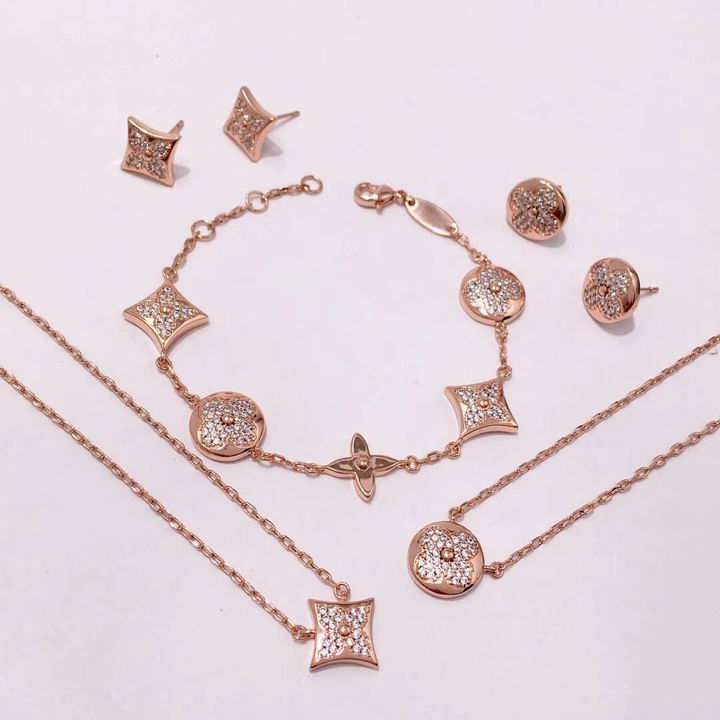 Wholesale Cheap Louis Vuitton Jewelry Set for Sale