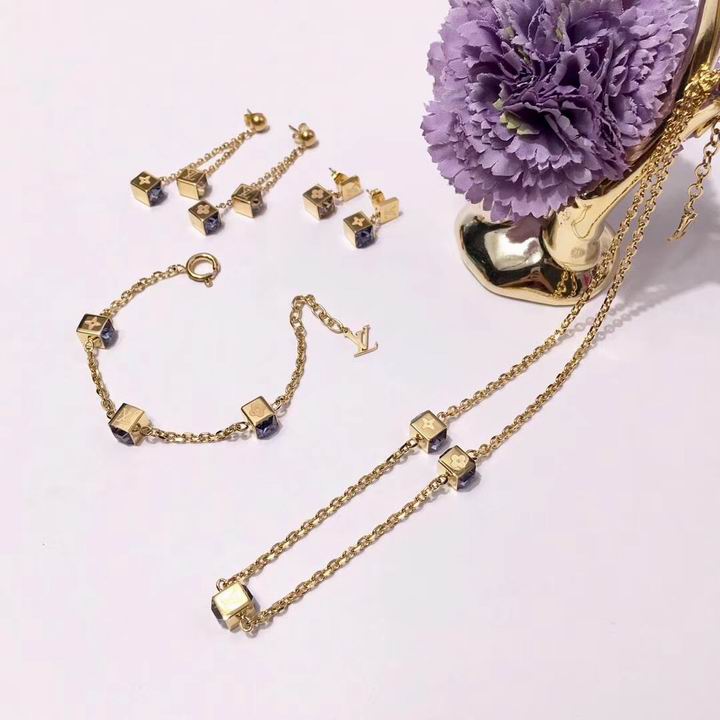 Wholesale Cheap Louis Vuitton Jewelry Set for Sale