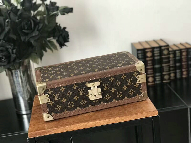 Wholesale Louis Vuitton Bisten Monogram Canvas Suitcase