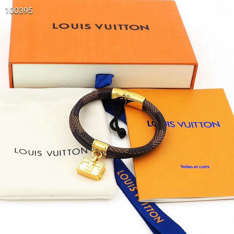 Wholesale Cheap Louis Vuitton Designer Bracelets for Sale