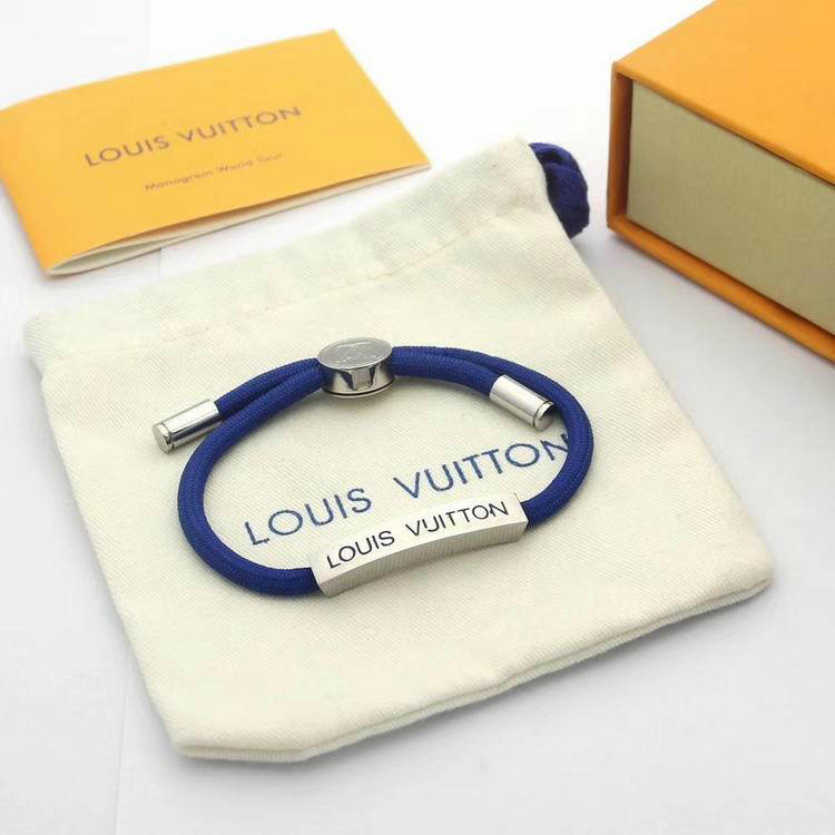 Wholesale Cheap Louis Vuitton Designer Bracelets for Sale