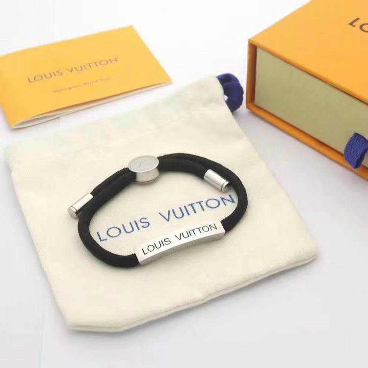 Wholesale Cheap Louis Vuitton Designer Bracelets for Sale