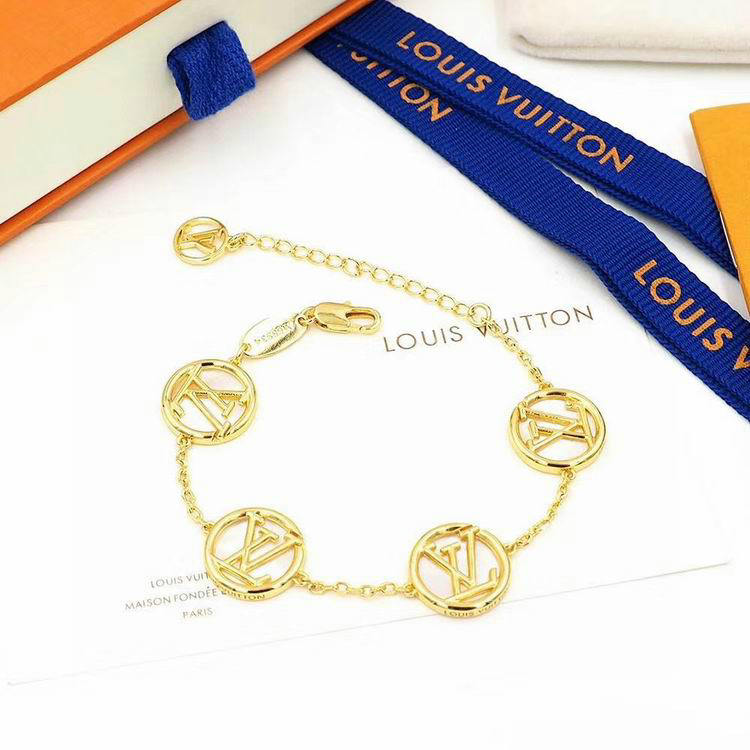 Wholesale Cheap Louis Vuitton Designer Bracelets for Sale