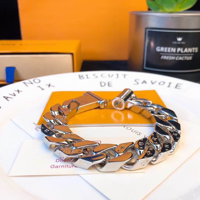 Wholesale Cheap Louis Vuitton Bracelets for Sale