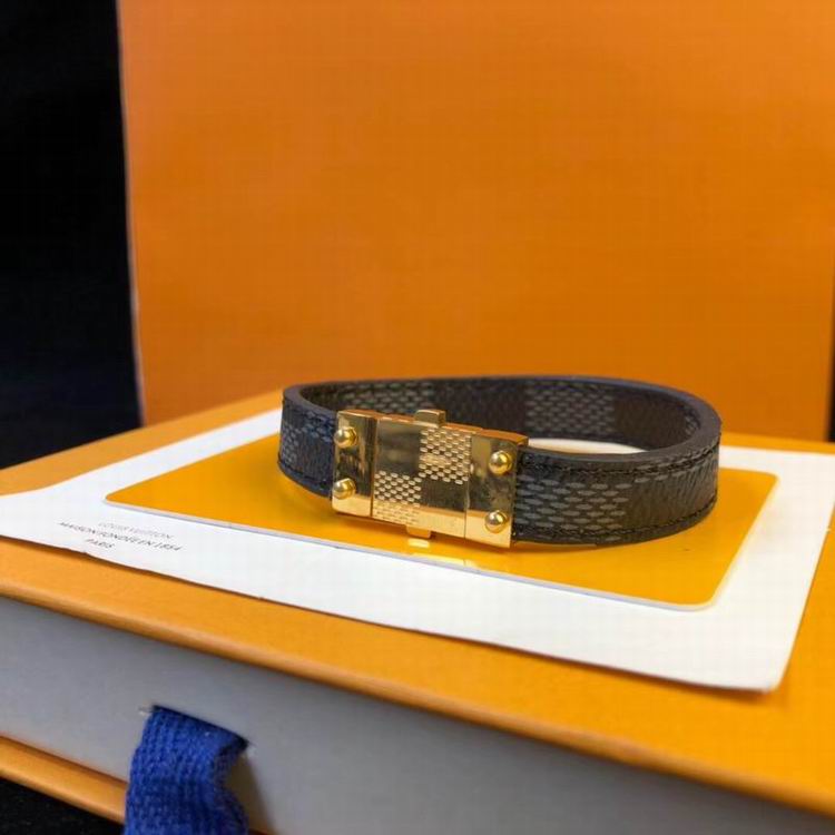 Wholesale Cheap Louis Vuitton Bracelets for Sale
