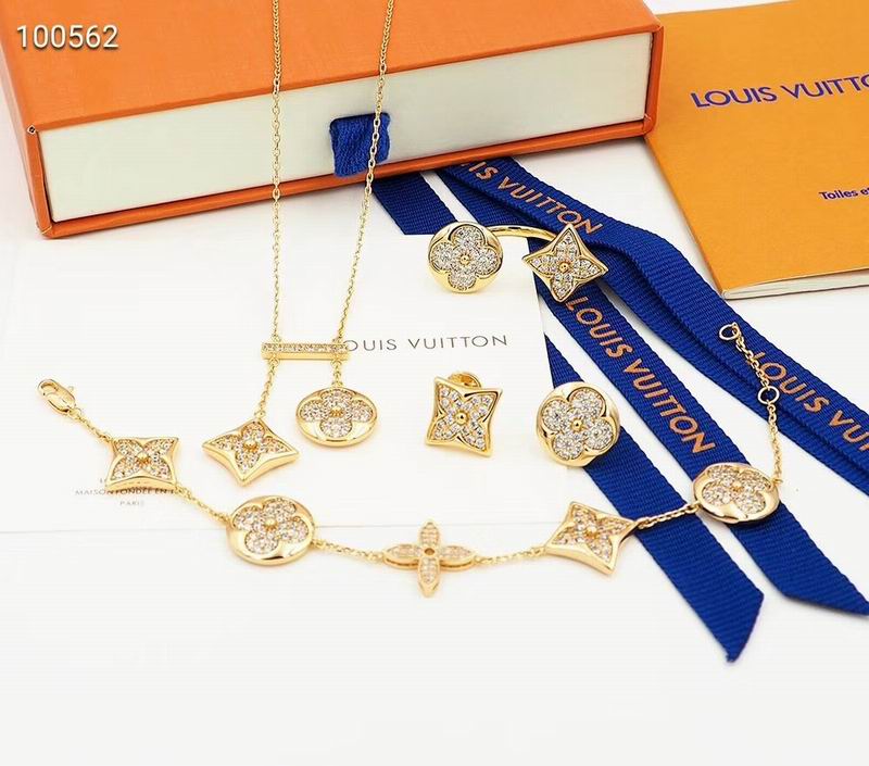 Wholesale Cheap Louis Vuitton Jewelry Set for Sale