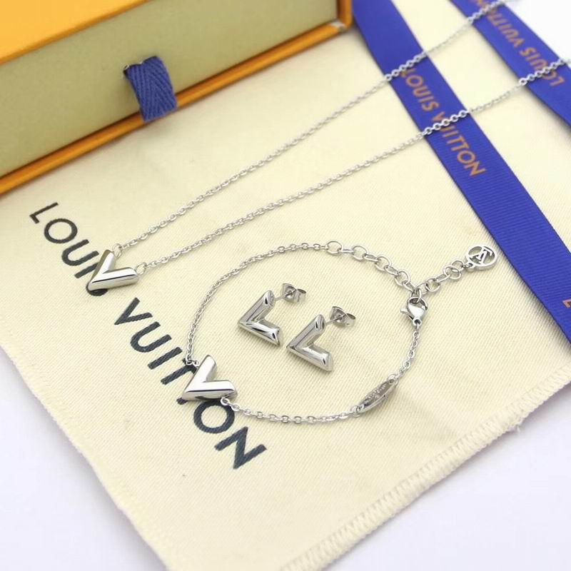 Wholesale Cheap Louis Vuitton Jewelry Set for Sale