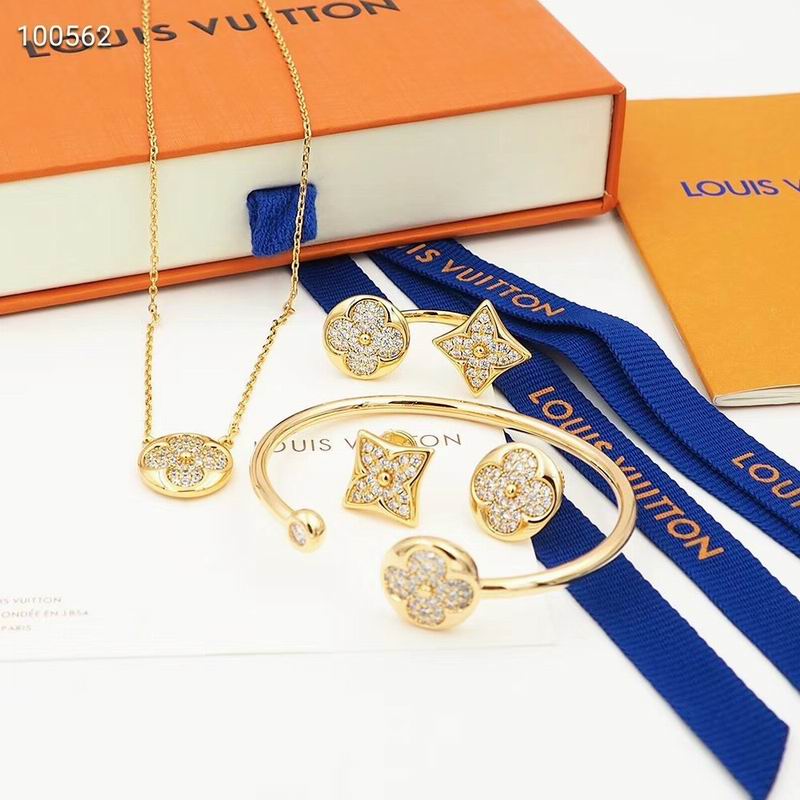 Wholesale Cheap Louis Vuitton Jewelry Set for Sale