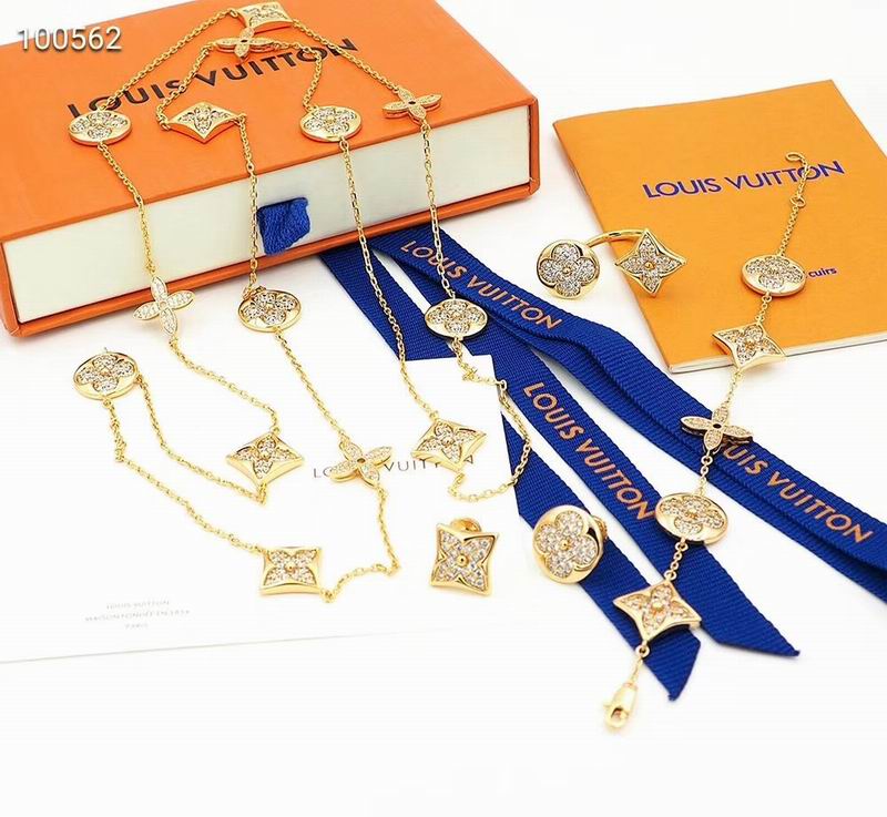 Wholesale Cheap Louis Vuitton Jewelry Set for Sale
