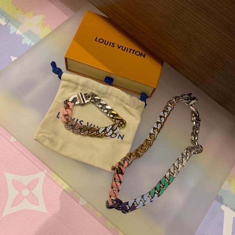 Wholesale Cheap Louis Vuitton Jewelry Set for Sale