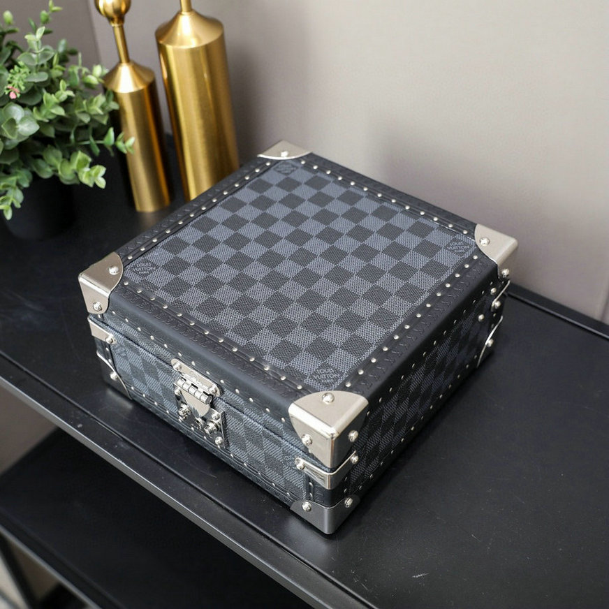Wholesale Cheap Louis Vuitton Jewelry boxes for sale