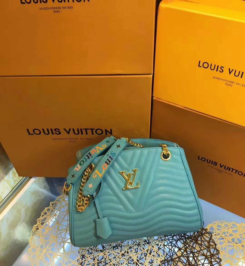 Wholesale Louis Vuitton New Wave Chain Tote Handbags