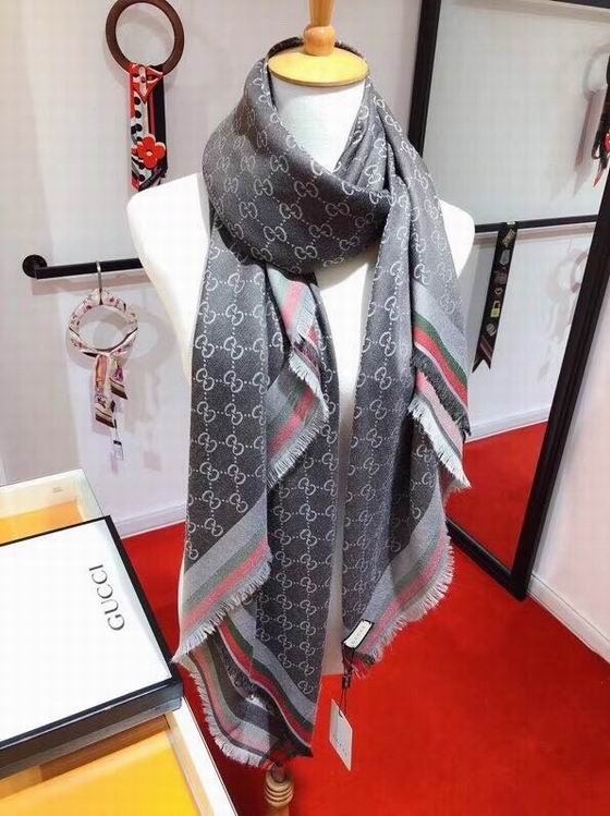 Wholesale Cheap Louis Vuitton Scarves for Sale