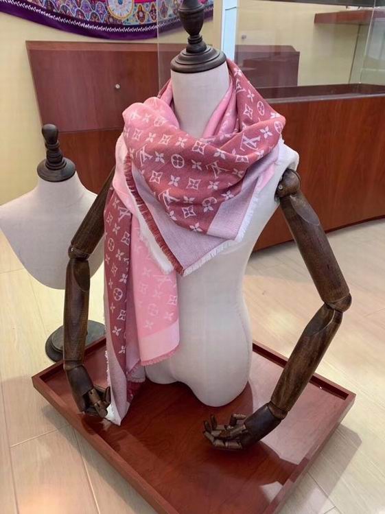 Wholesale Cheap Louis Vuitton Scarves for Sale