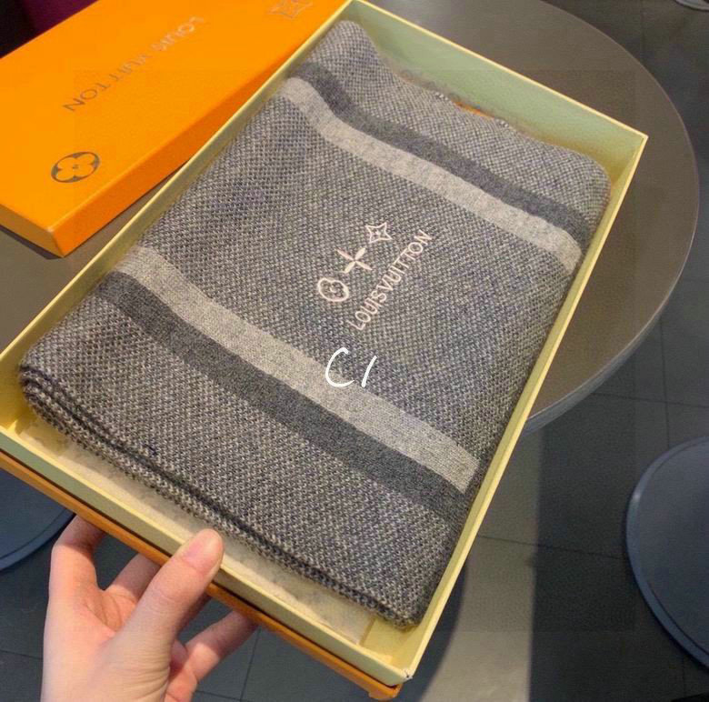 Wholesale Cheap LV Designer Scarves for Sale