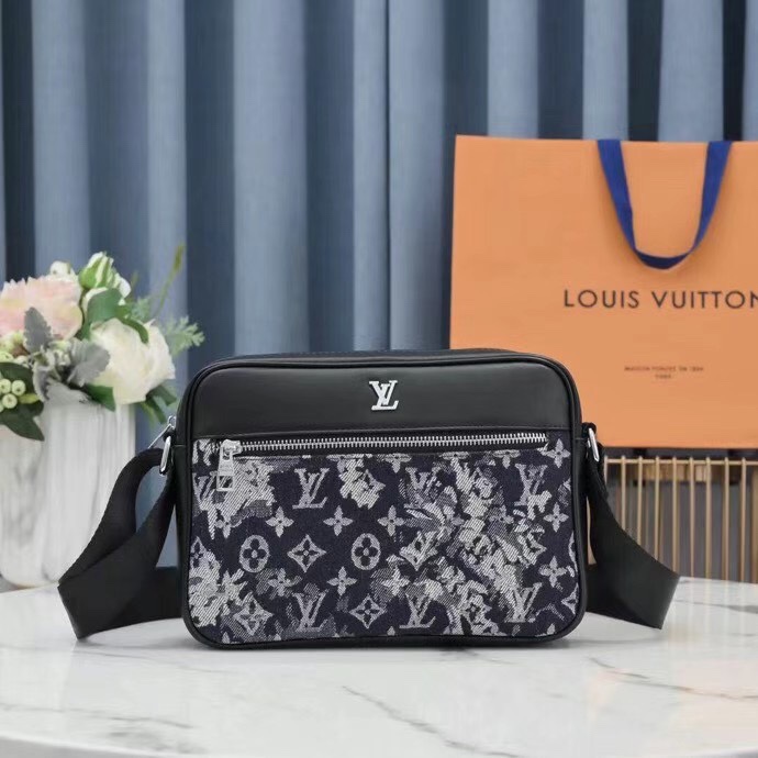 Wholesale Cheap Lv Men Designer Bags for Sale