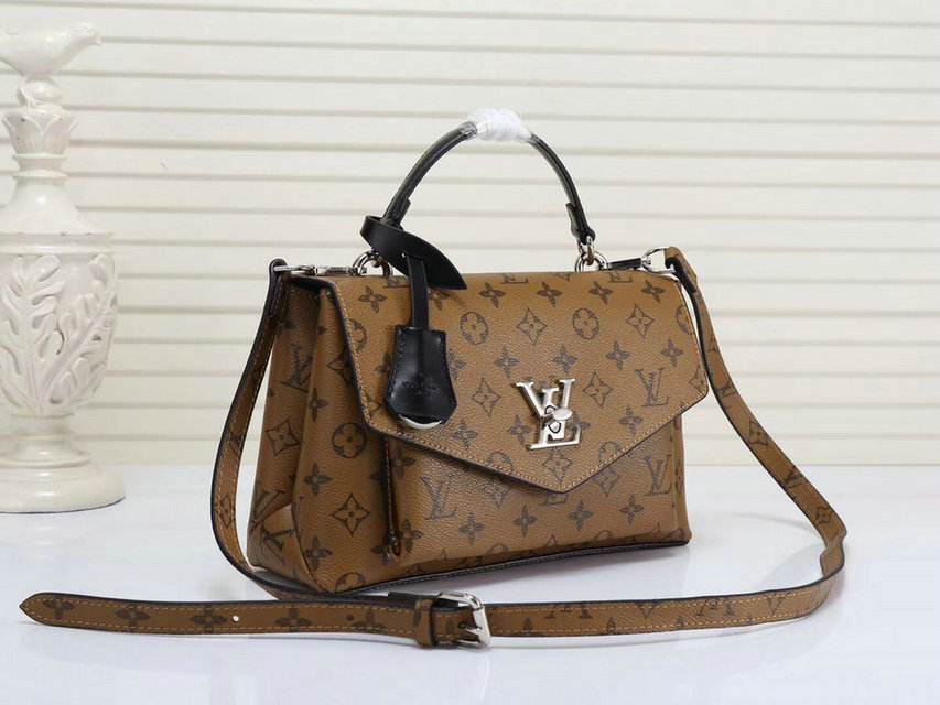 Wholesale Cheap AAA Louis Vuitton Designer bags for sale