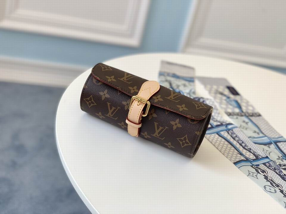 Wholesale Cheap Louis Vuitton 3 WATCH CASE