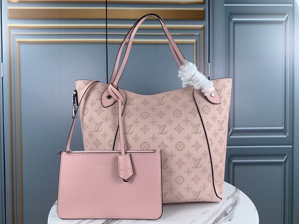 Wholesale Cheap LV Shoulder Bags for sale