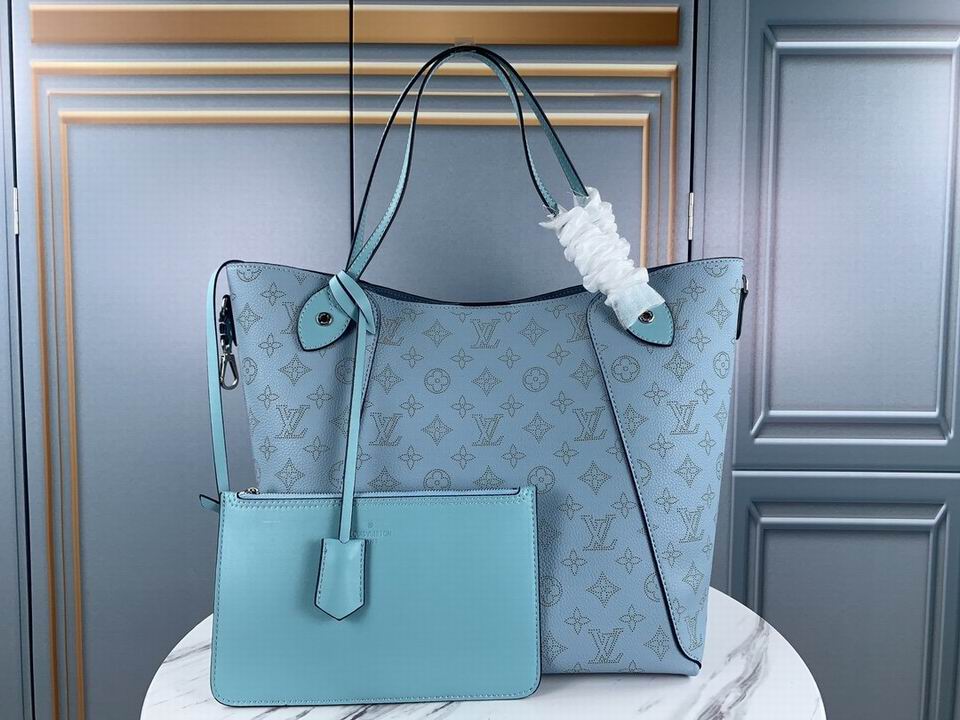 Wholesale Cheap LV Shoulder Bags for sale