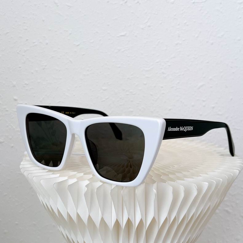 Wholesale Cheap AAA Alexander Mcqueen Replica Sunglasses for Sale