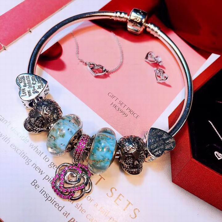 Wholesale Cheap PANDORA Womens Fashion Bracelets for Sale
