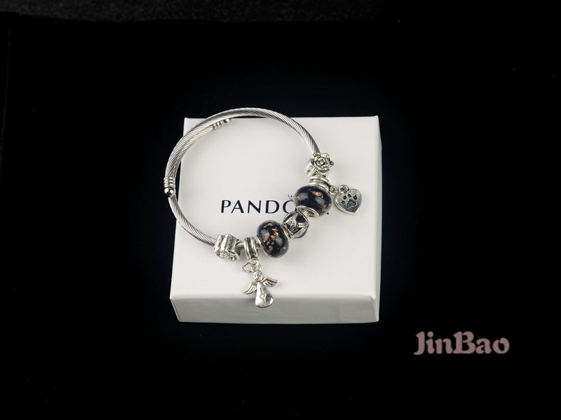Wholesale Cheap PANDORA Womens Fashion Bracelets for Sale