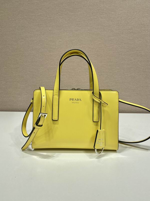 Wholesale Cheap Aaa P rada Women Bags for Sale