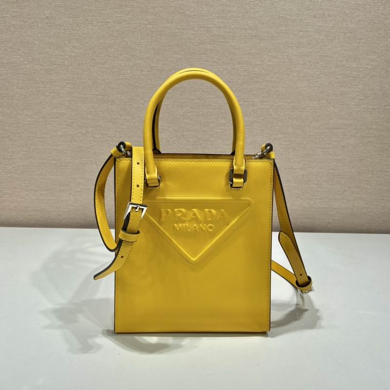 Wholesale Cheap Aaa P rada Tote Saffiano bags for Sale