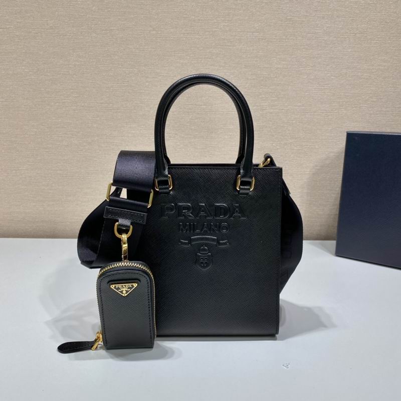 Wholesale Cheap Aaa P rada Tote Saffiano bags for Sale