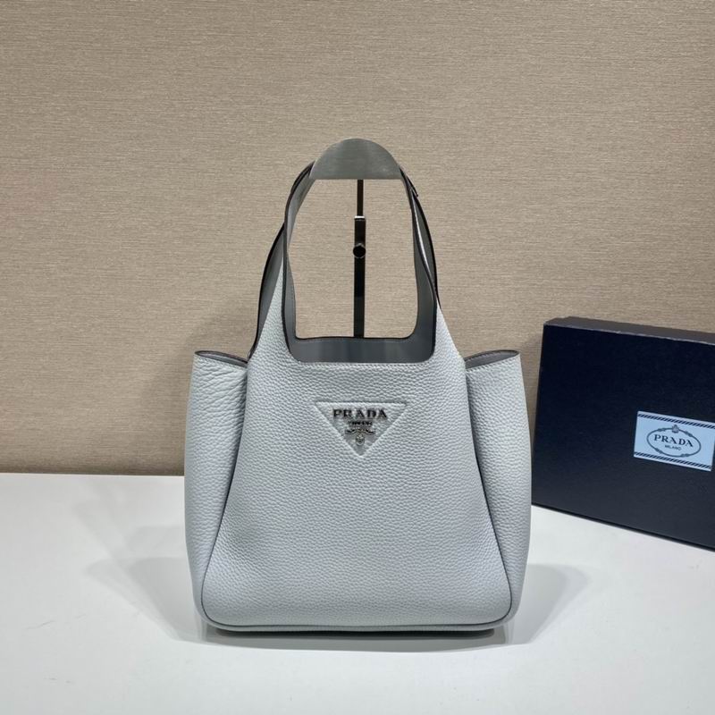 Wholesale Cheap P rada Aaa Designer bags for Sale