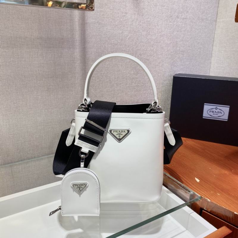 Wholesale Cheap Aaa P rada Women Designer Bags for Sale