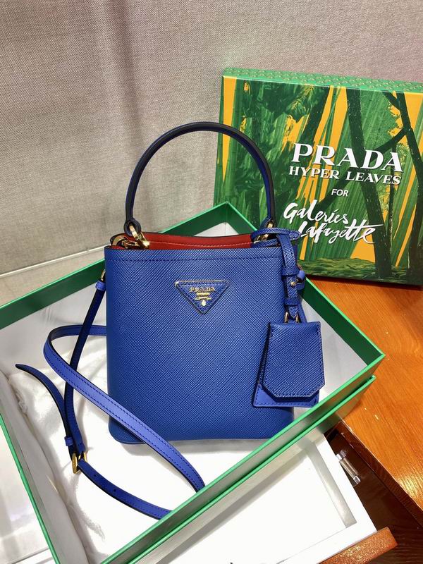 Wholesale Cheap Aaa P rada Women Designer Bags for Sale