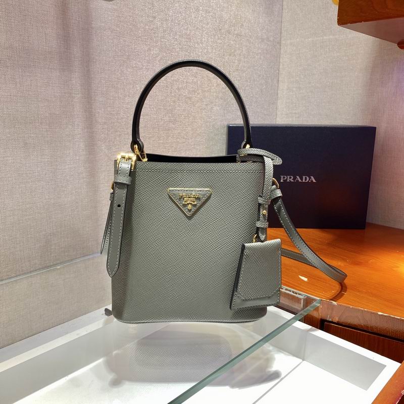 Wholesale Cheap Aaa P rada Women Designer Bags for Sale