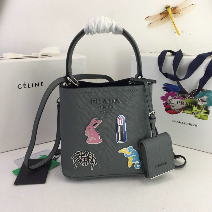 Wholesale Cheap Prada Women's Handbags for sale