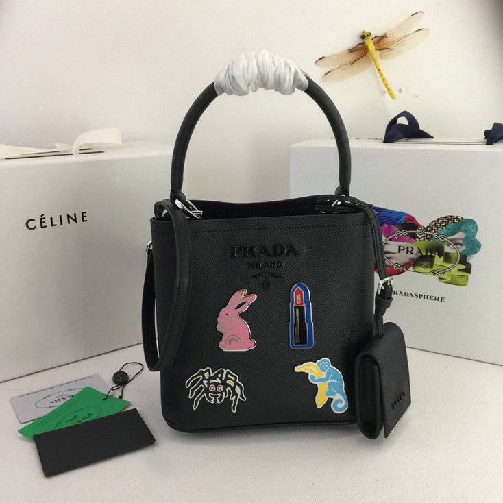 Wholesale Cheap Prada Women's Handbags for sale